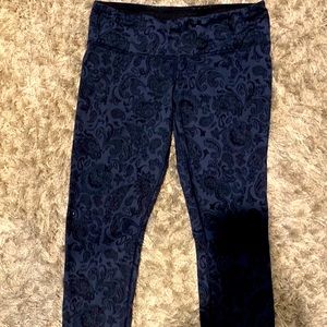 Paisley navy lulu crops